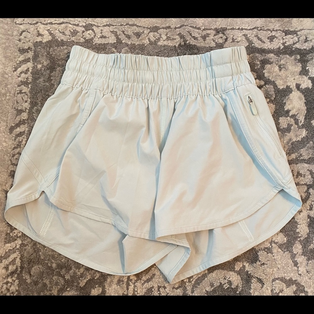 lululemon tracker shorts size 4